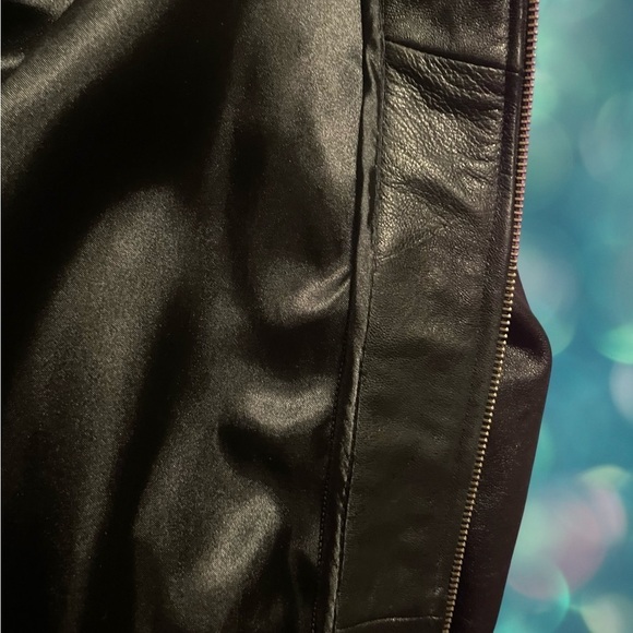 Wilson’s leather coat black women’s or men's small. - Picture 7 of 7